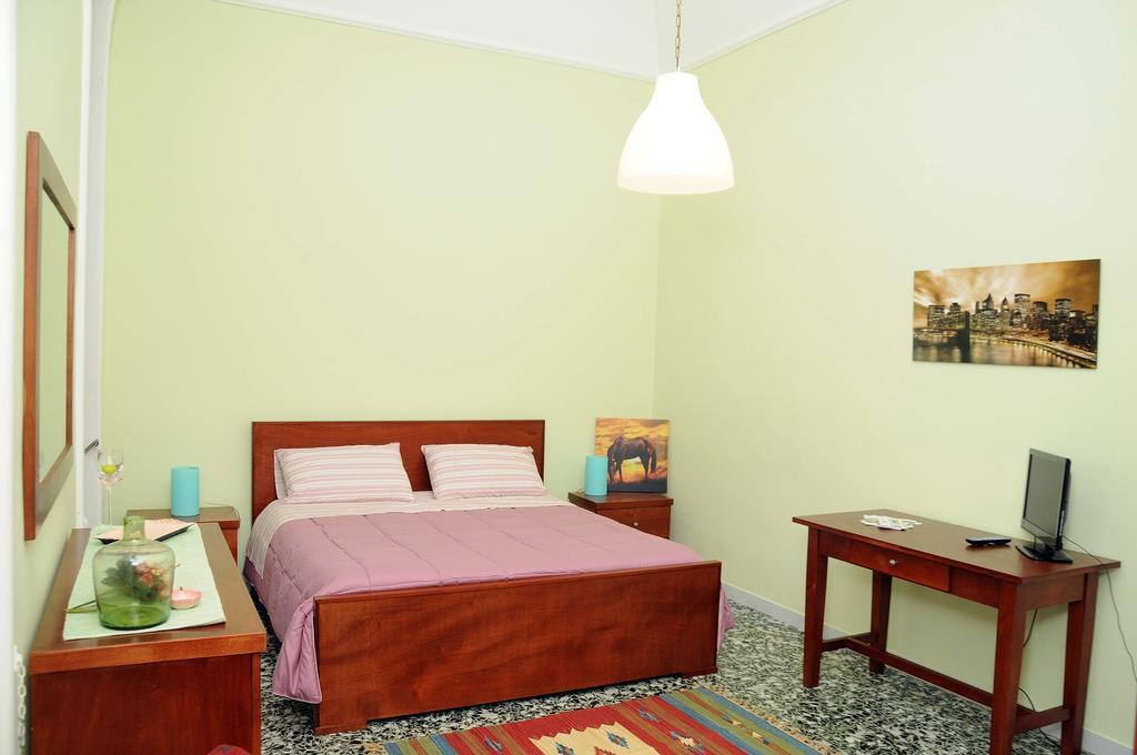 Le Tre Civette Bed & Breakfast Lecce Ngoại thất bức ảnh