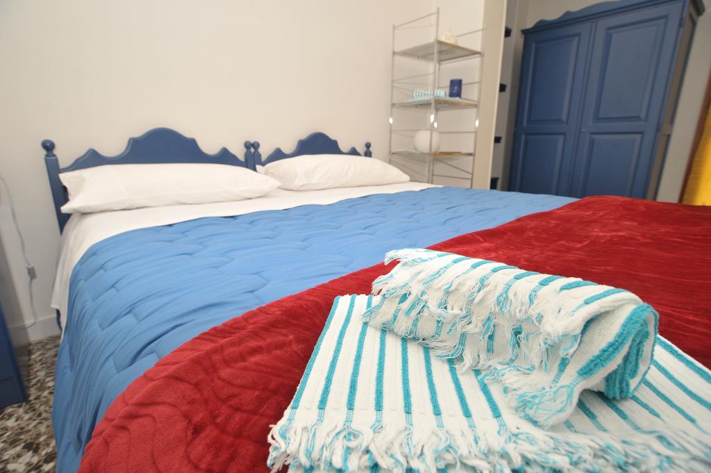 Le Tre Civette Bed & Breakfast Lecce Ngoại thất bức ảnh