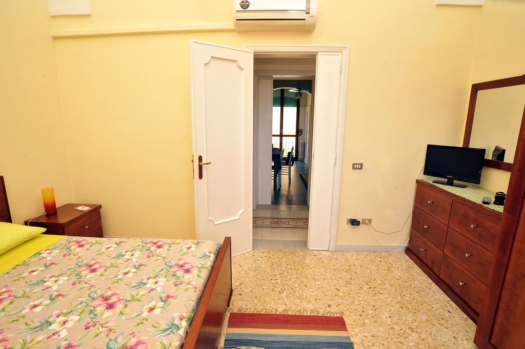 Le Tre Civette Bed & Breakfast Lecce Ngoại thất bức ảnh
